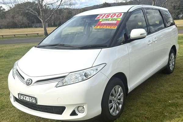 2017 Toyota Tarago GLi ACR50R