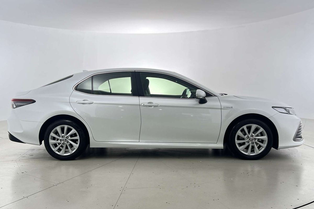 2024 Toyota Camry Ascent AXVH70R