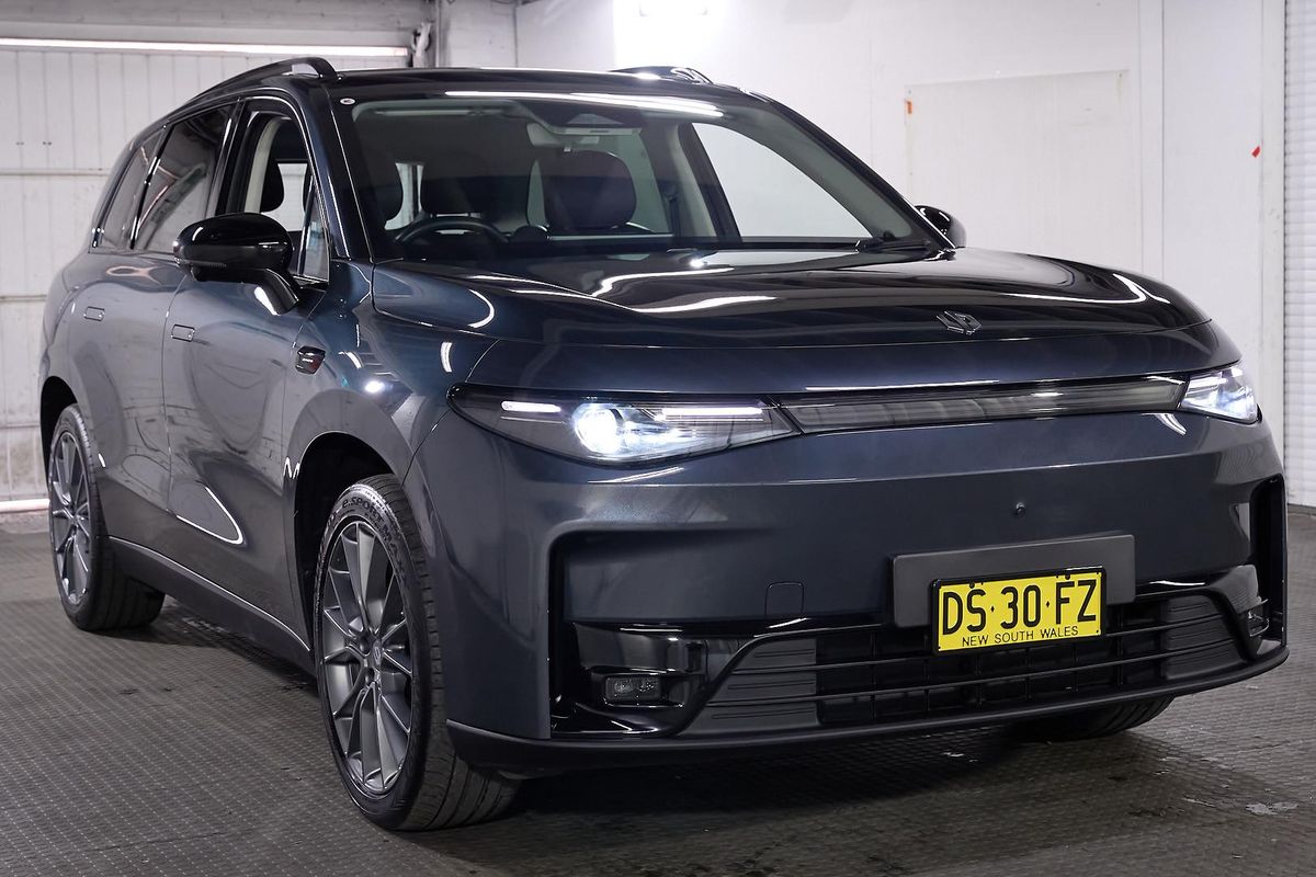 2025 Leapmotor C10 Design B11