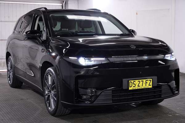 2025 Leapmotor C10 Design B11