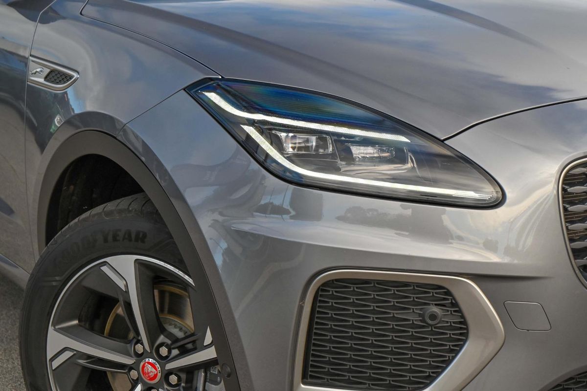 2021 Jaguar E-PACE P250 R-Dynamic SE X540