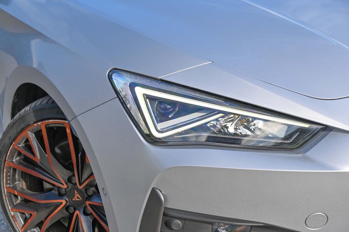 2023 CUPRA Leon VZx KL
