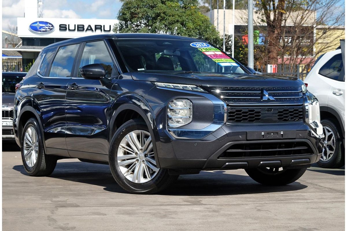 2024 Mitsubishi Outlander ES ZM