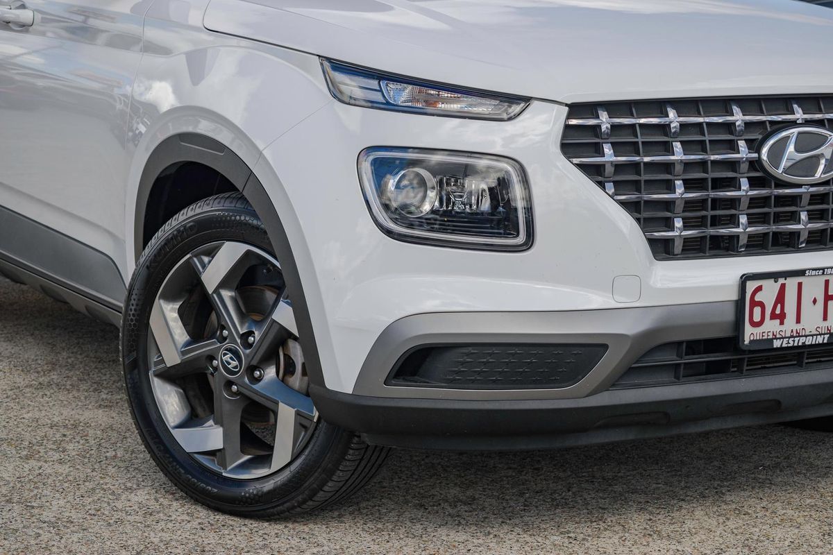 2023 Hyundai Venue Elite QX.V5