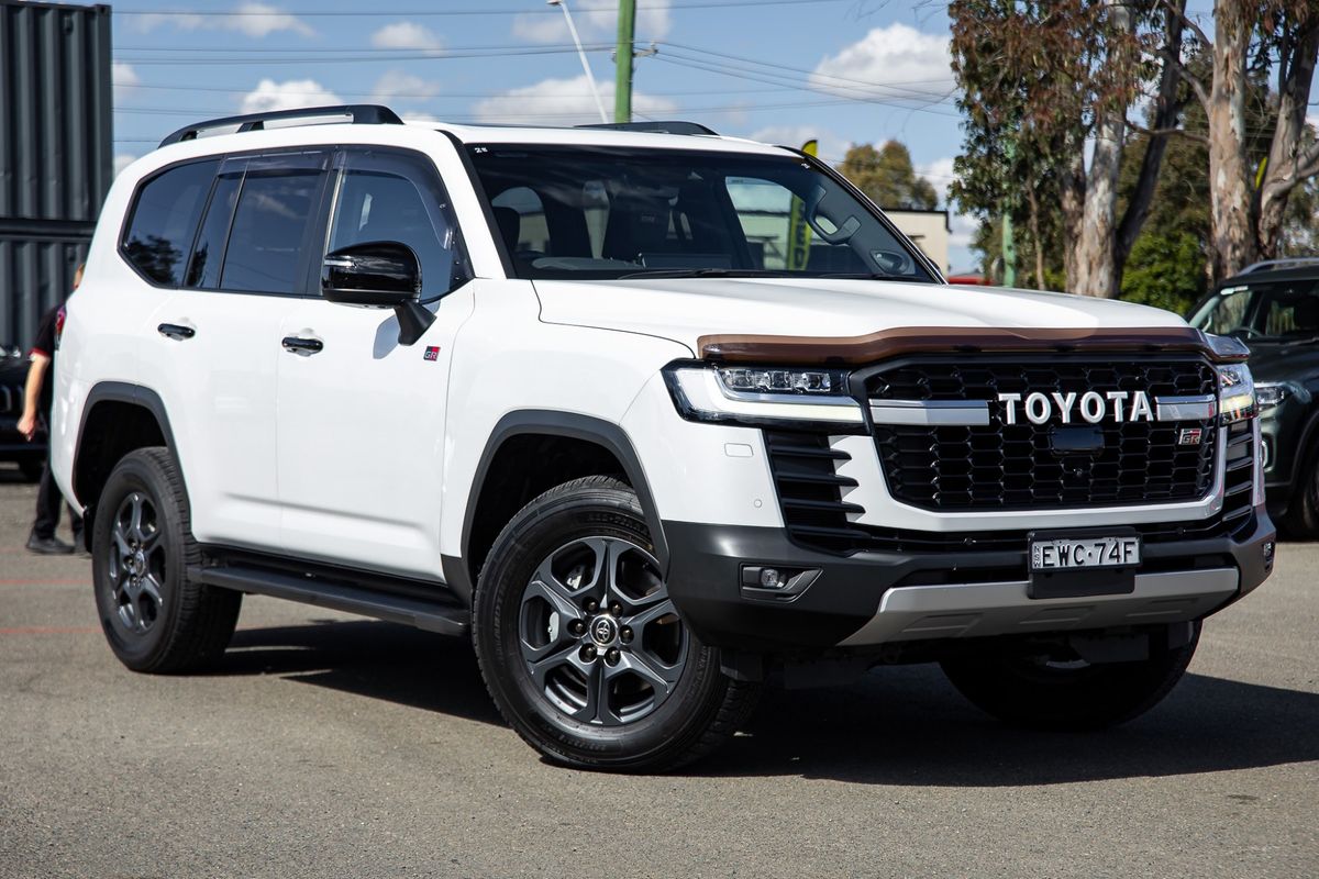 2022 Toyota Landcruiser GR Sport FJA300R