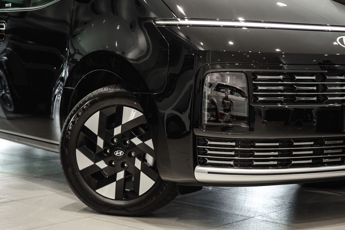 2026 Hyundai STARIA Lounge US4.V4