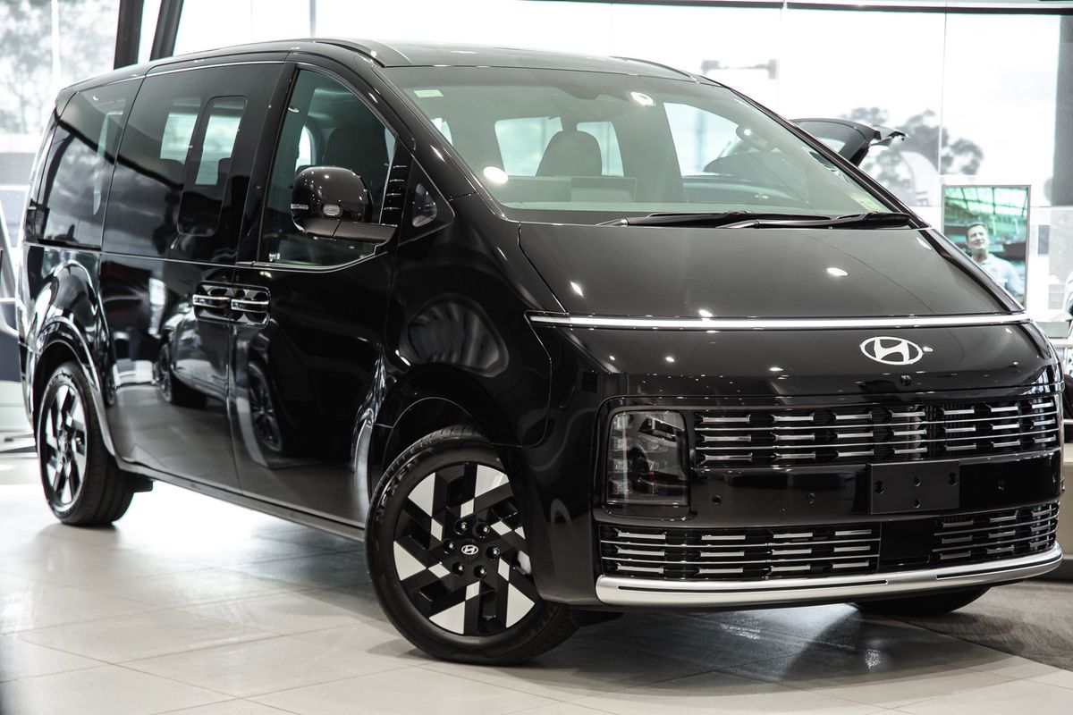 2026 Hyundai STARIA Lounge US4.V4
