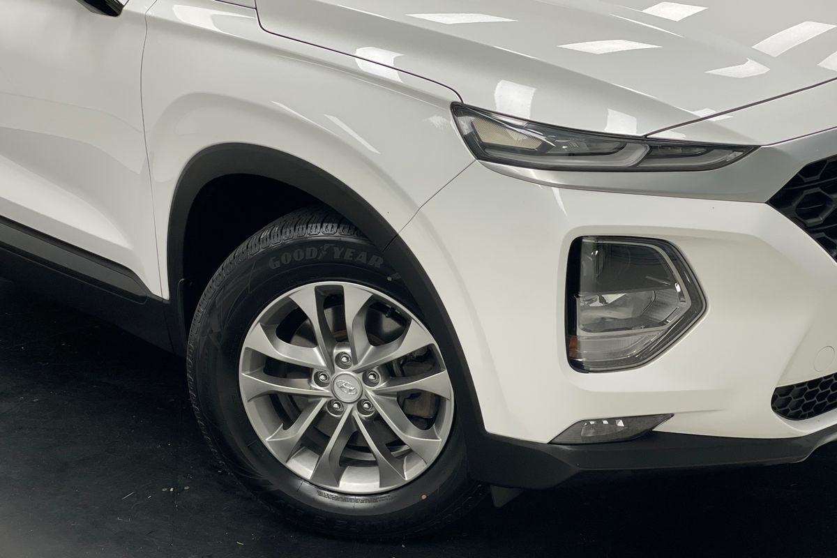2019 Hyundai Santa Fe Active TM.2