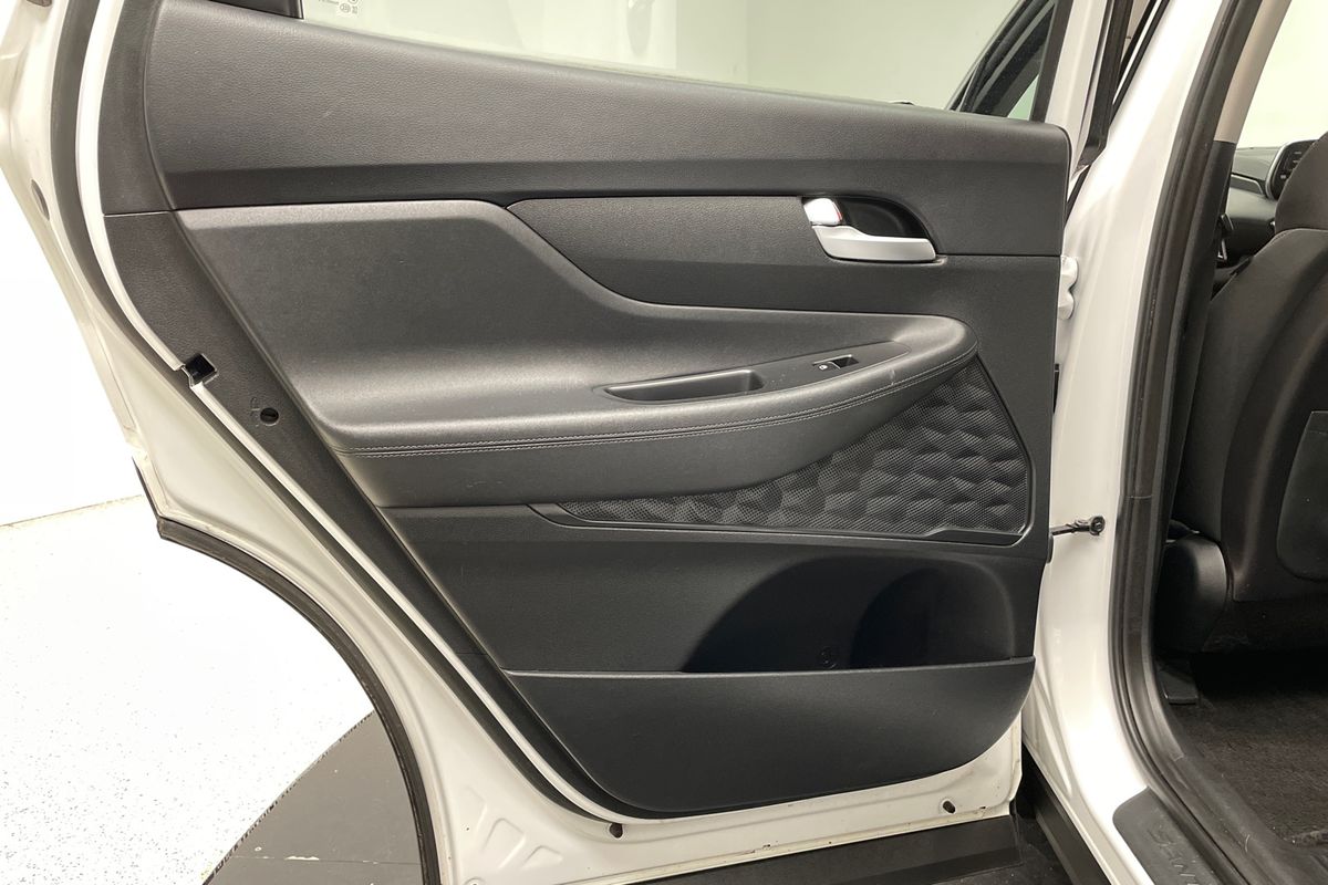 2019 Hyundai Santa Fe Active TM.2