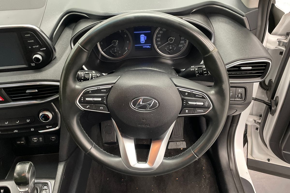 2019 Hyundai Santa Fe Active TM.2