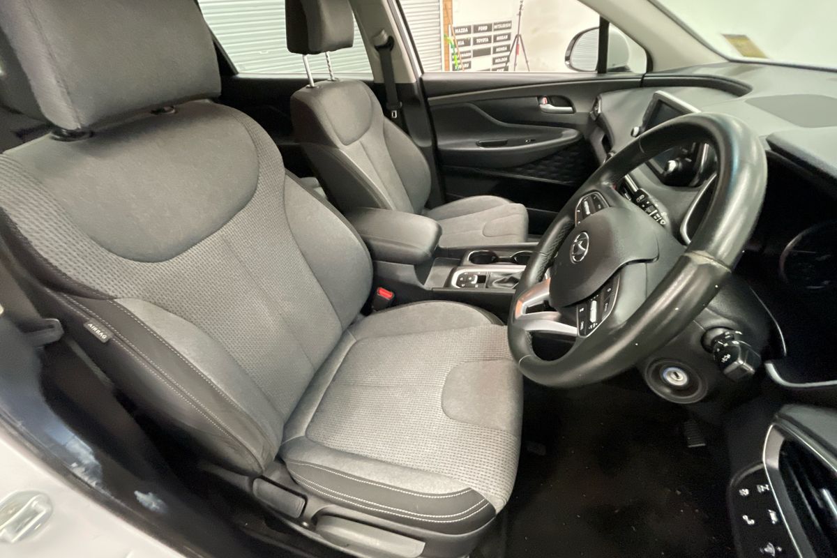 2019 Hyundai Santa Fe Active TM.2