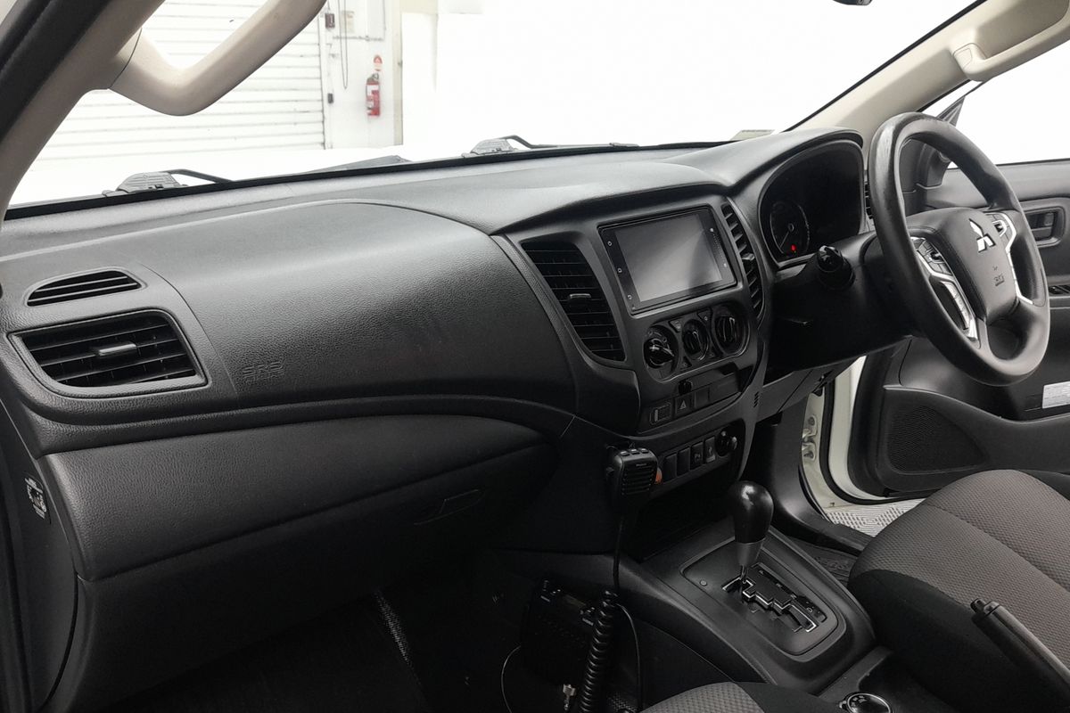 2022 Mitsubishi Triton GLX MR 4X4