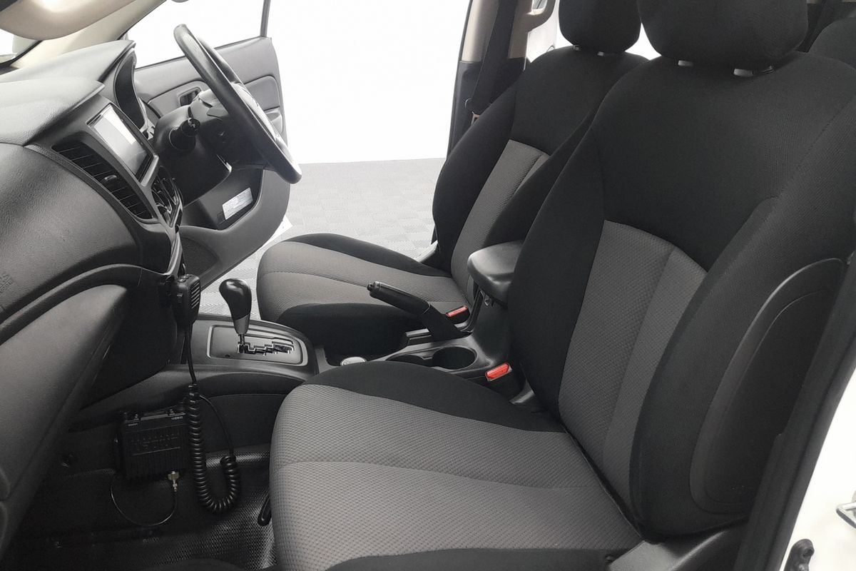 2022 Mitsubishi Triton GLX MR 4X4
