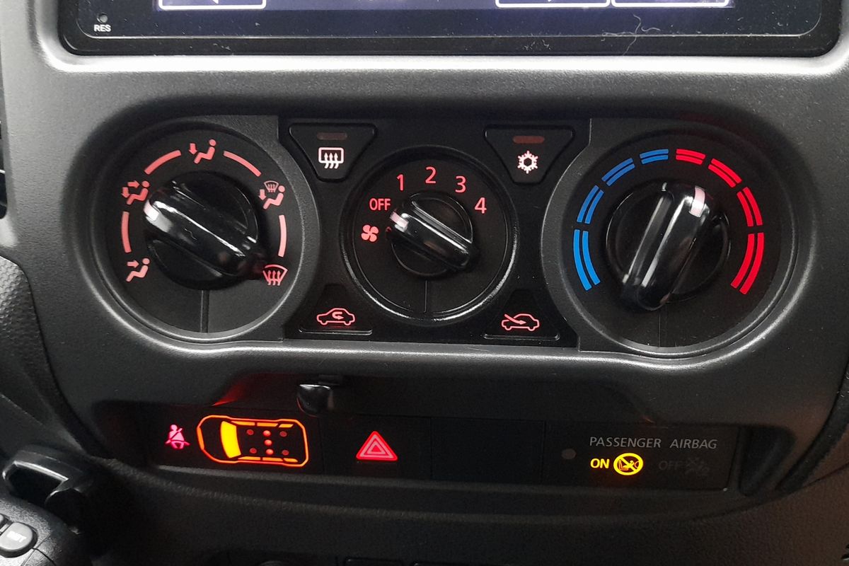 2022 Mitsubishi Triton GLX MR 4X4