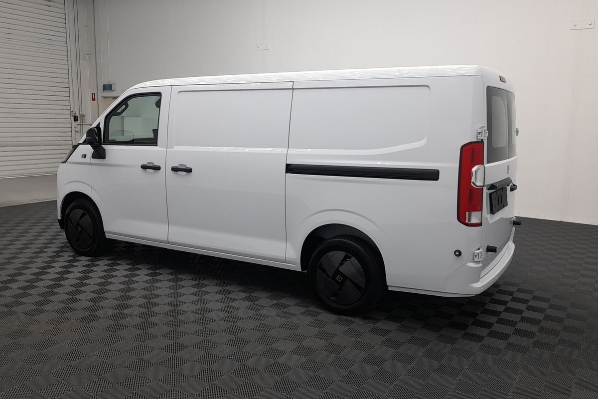 2026 Farizon V7E Standard Range Low Roof