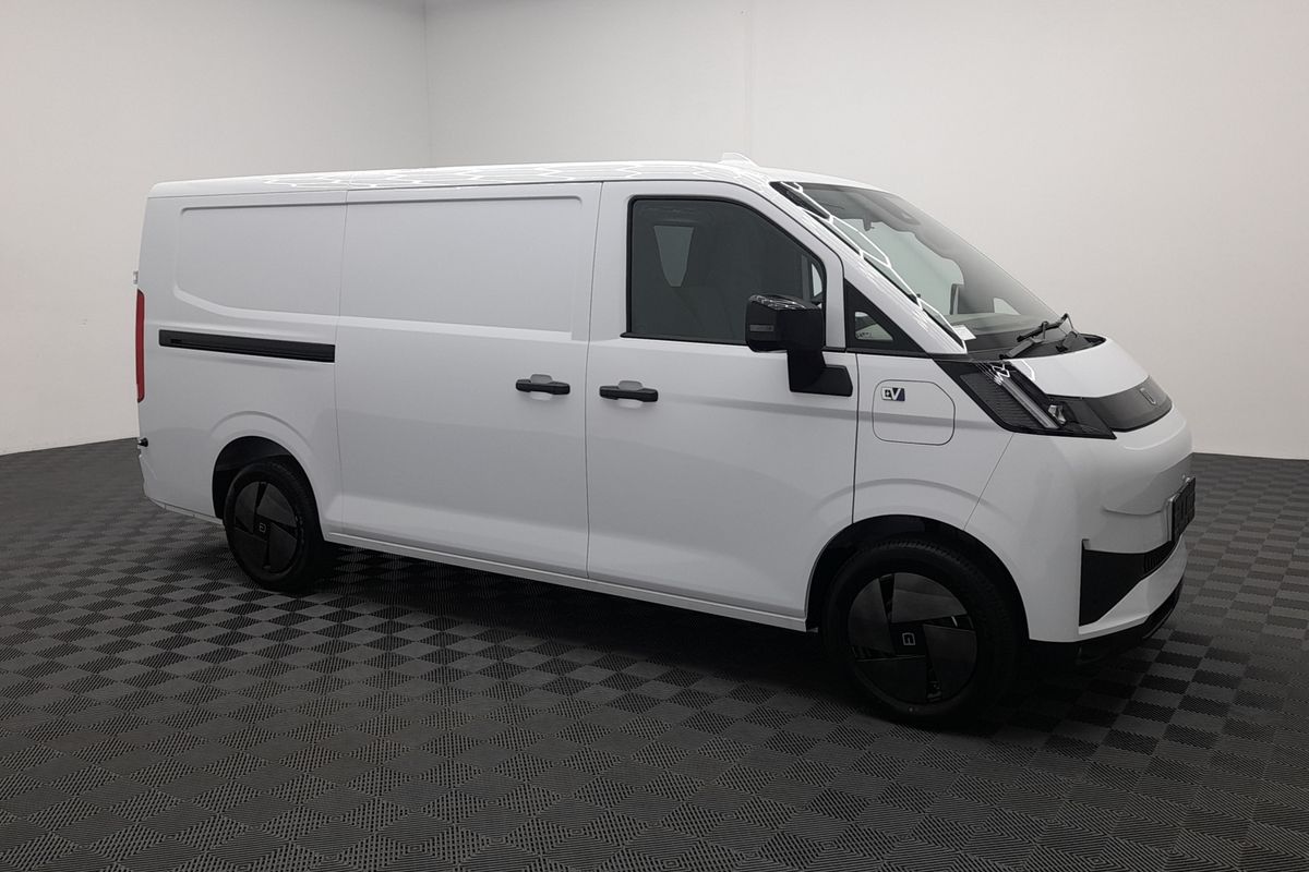 2026 Farizon V7E Standard Range Low Roof