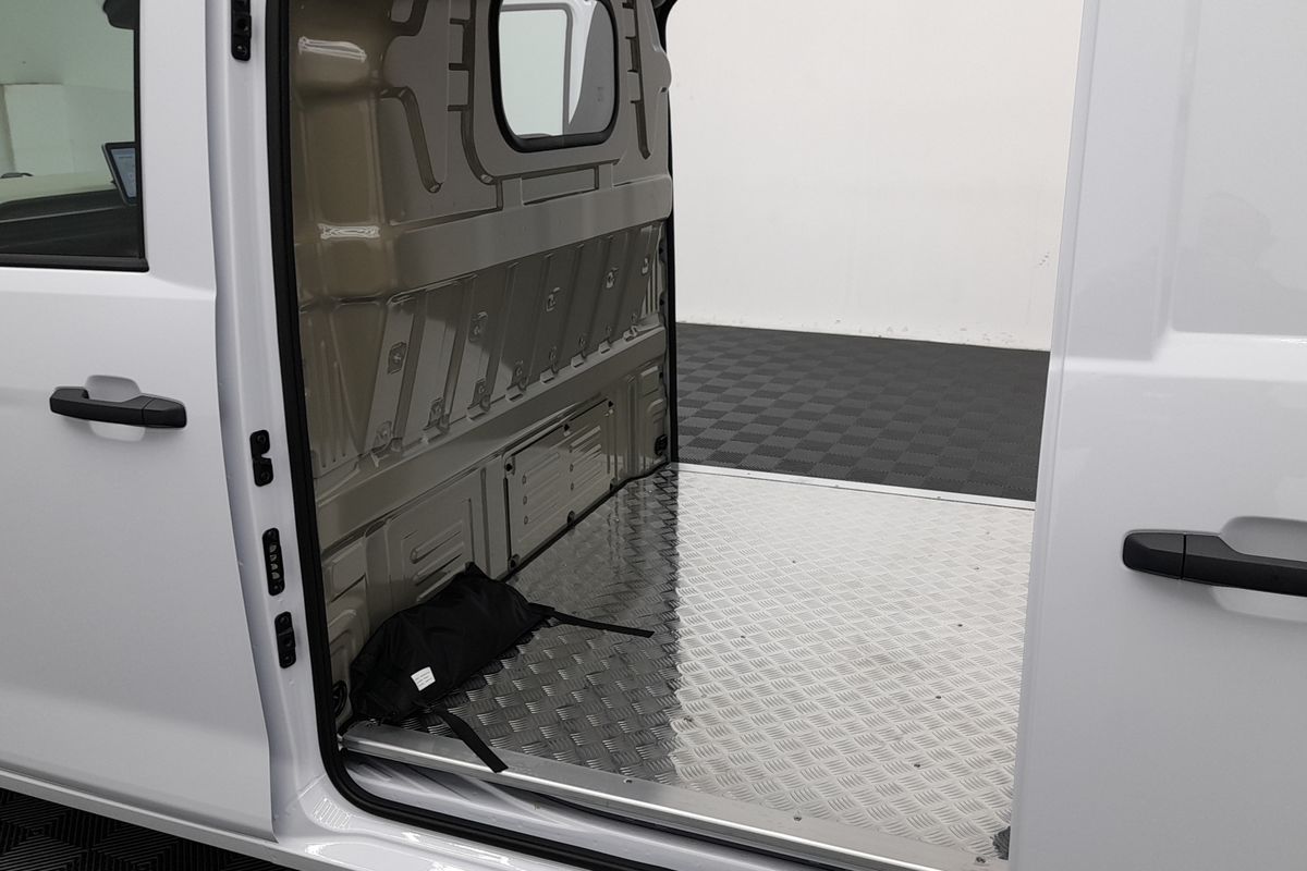 2026 Farizon V7E Standard Range Low Roof