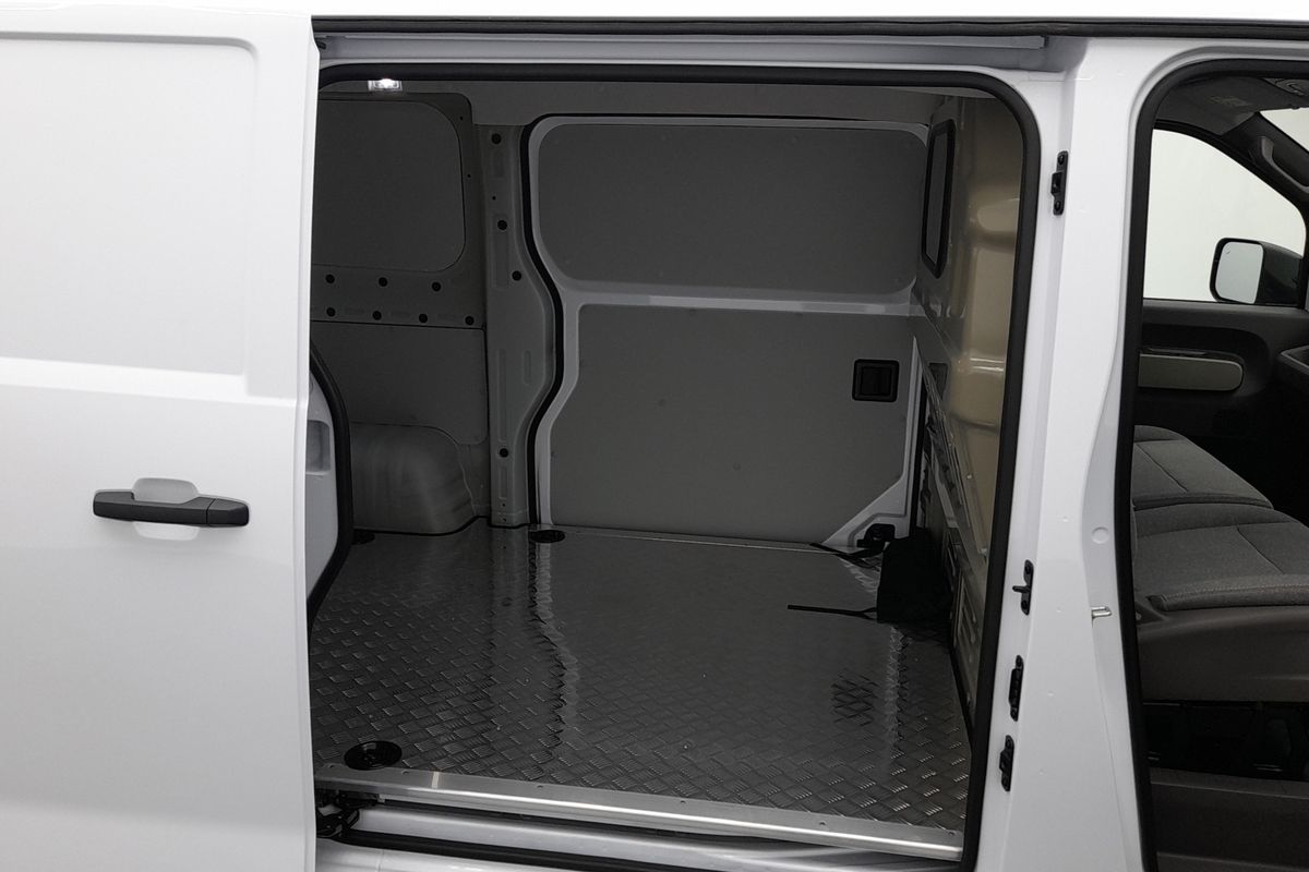 2026 Farizon V7E Standard Range Low Roof