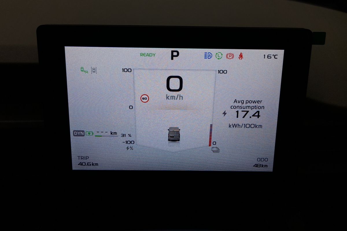 2026 Farizon V7E Standard Range Low Roof