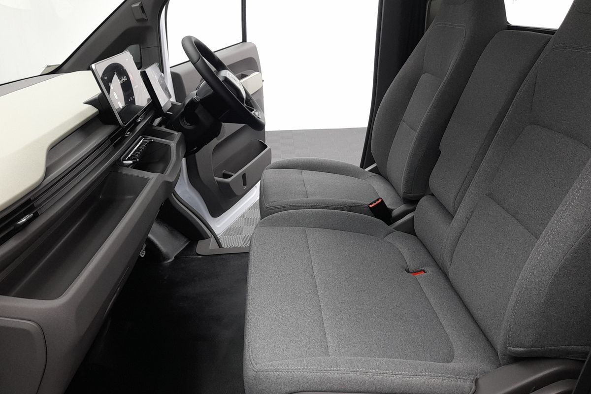 2026 Farizon V7E Standard Range Low Roof