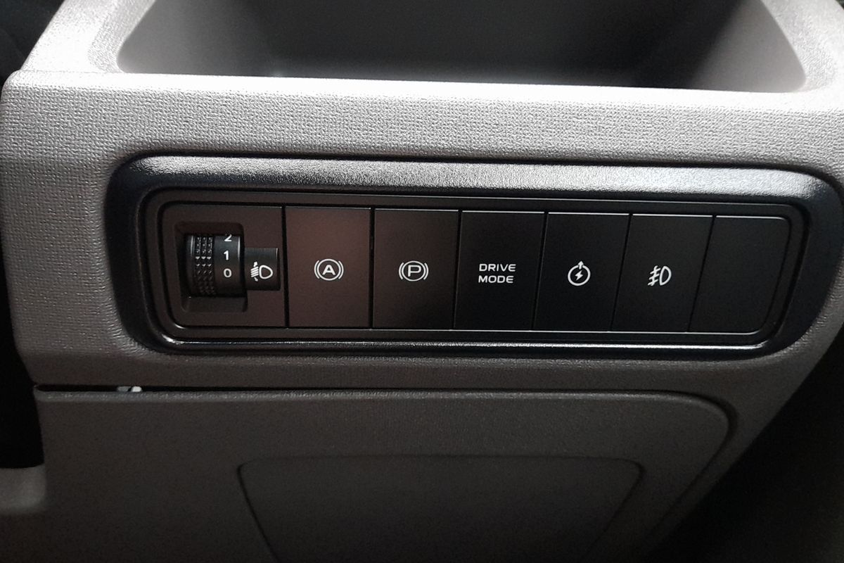 2026 Farizon V7E Standard Range Low Roof