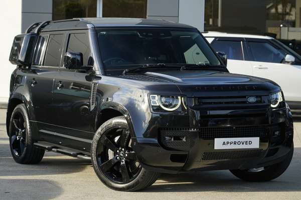 2020 Land Rover Defender 110 P400 SE L663