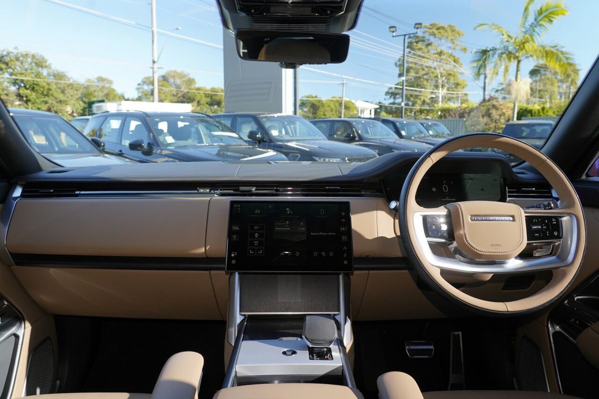 2025 Land Rover Range Rover P530 Autobiography L460