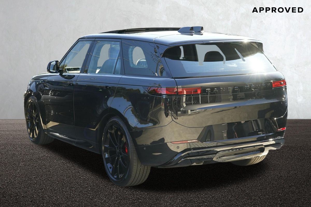 2026 Land Rover Range Rover Sport D250 Dynamic SE L461