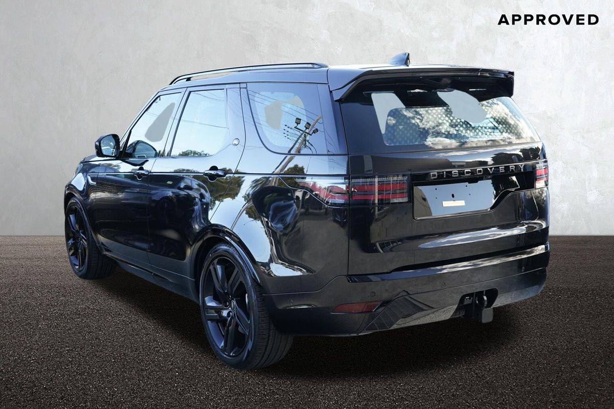 2026 Land Rover Discovery D350 Dynamic SE Series 5