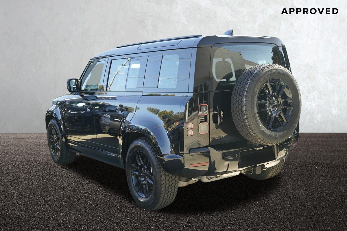 2026 Land Rover Defender 110 D350 X-Dynamic SE L663