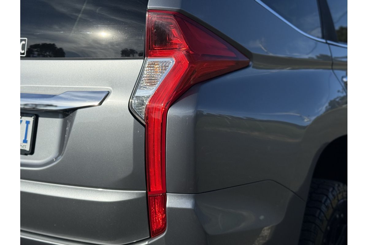 2017 Mitsubishi Pajero GLX NX