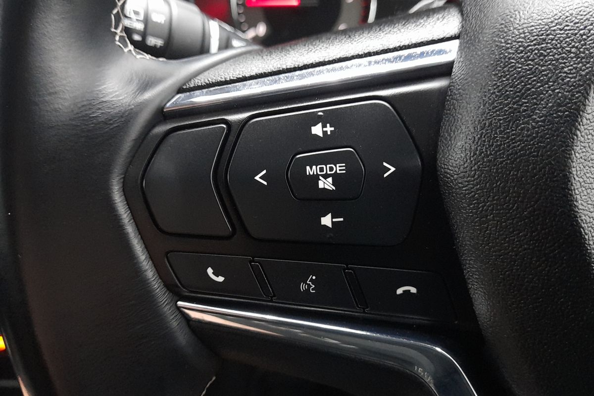 2022 Isuzu MU-X LS-T image 33