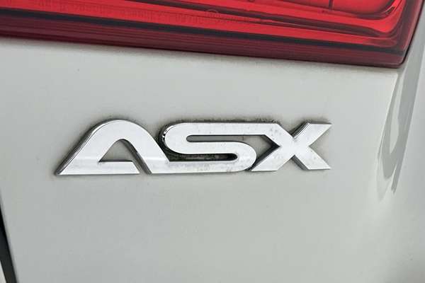 2019 Mitsubishi ASX LS XC thumb-21
