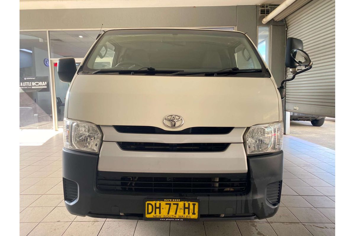 2015 Toyota Hiace TRH201R LWB