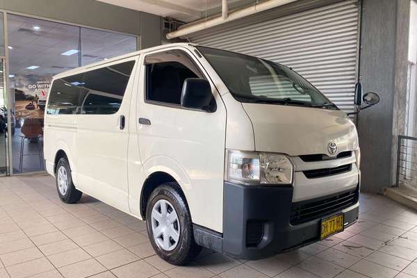 2015 Toyota Hiace TRH201R LWB