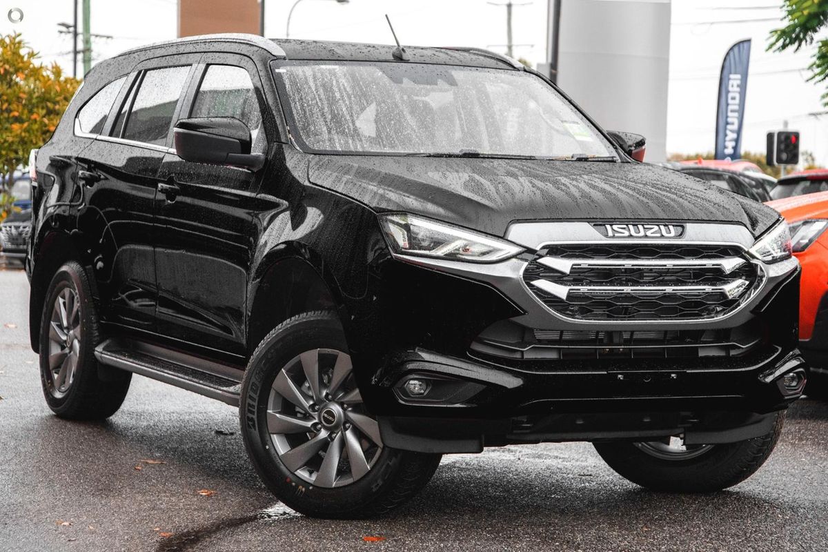 2022 Isuzu MU-X LS-U