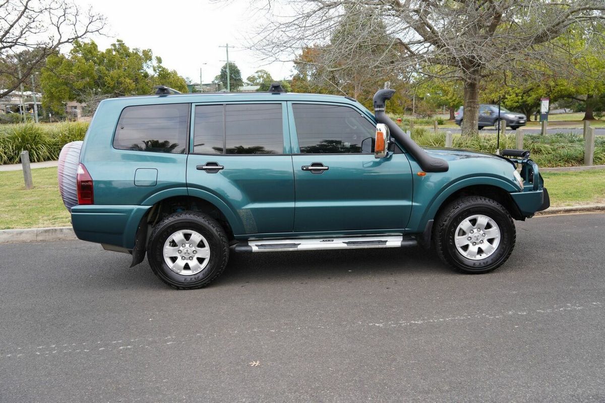 2006 Mitsubishi Pajero GLX NP