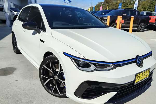 2024 Volkswagen Golf R 8