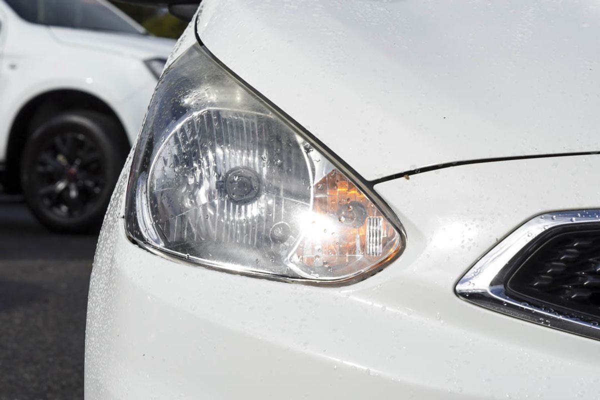 2016 Mitsubishi Mirage ES LA
