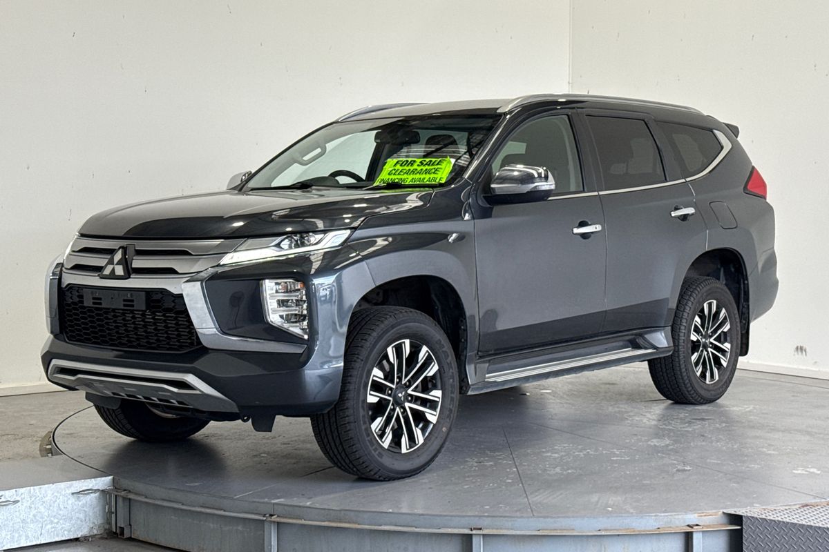 2023 Mitsubishi Pajero Sport GLS QF