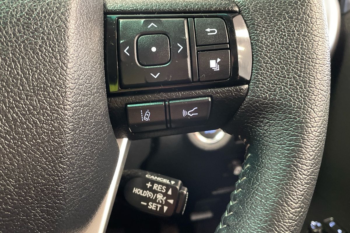 2025 Toyota Hilux SR GUN126R 4X4