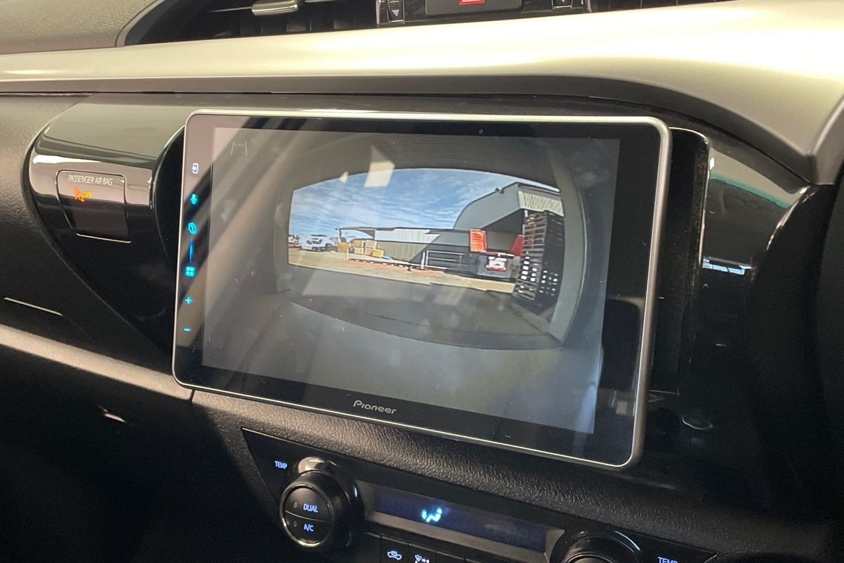 2025 Toyota Hilux SR GUN126R 4X4