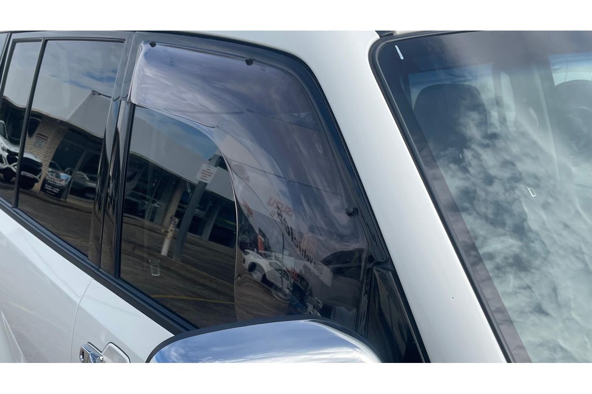 2015 Mitsubishi Pajero GLS NX