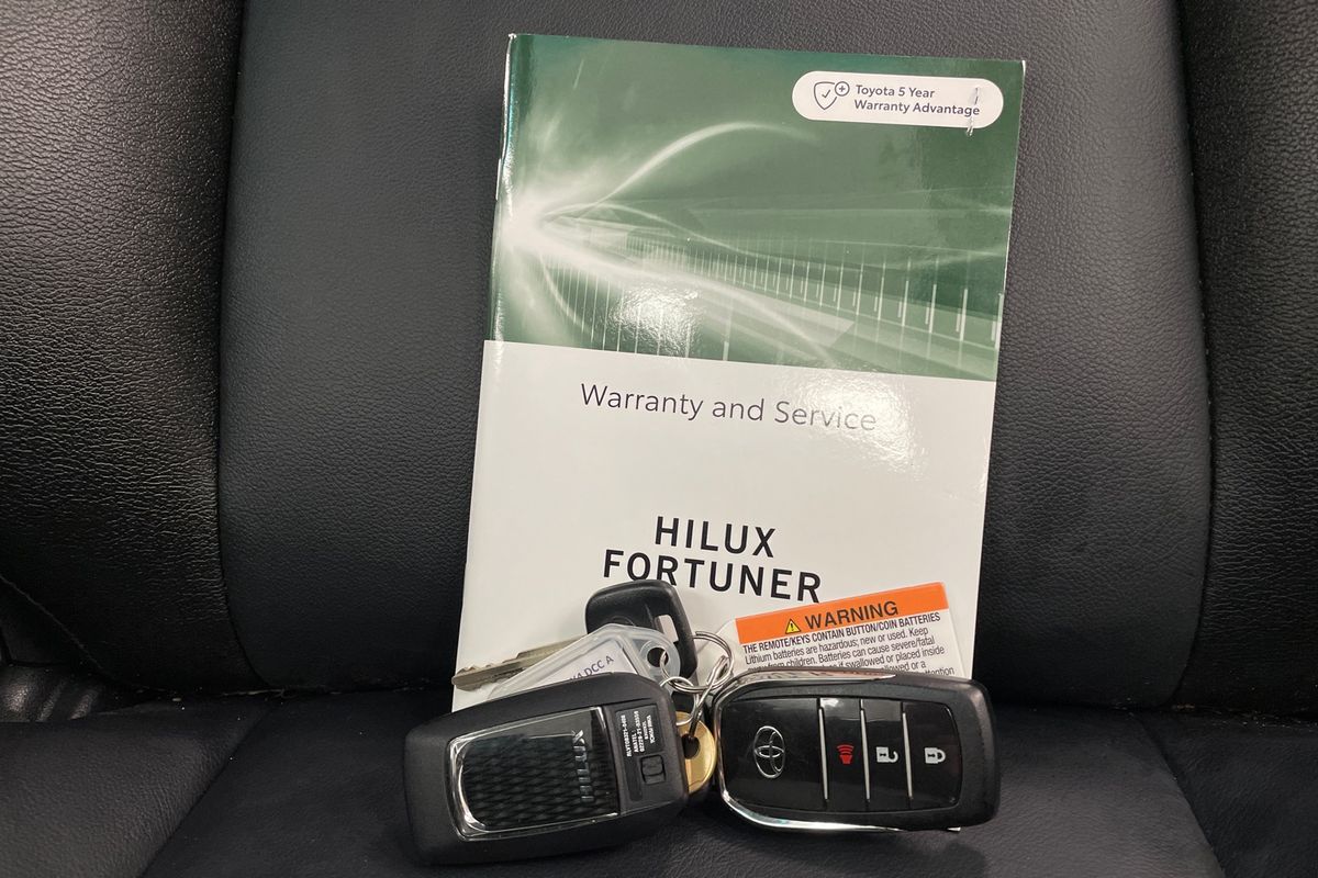 2025 Toyota Hilux SR GUN126R 4X4