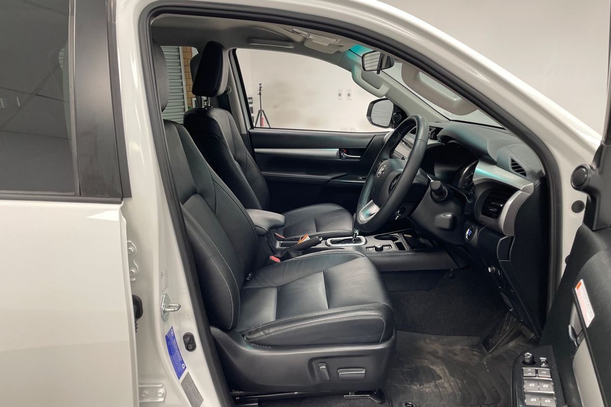 2025 Toyota Hilux SR GUN126R 4X4