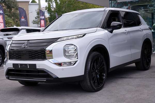 2026 Mitsubishi Outlander Black Edition ZM