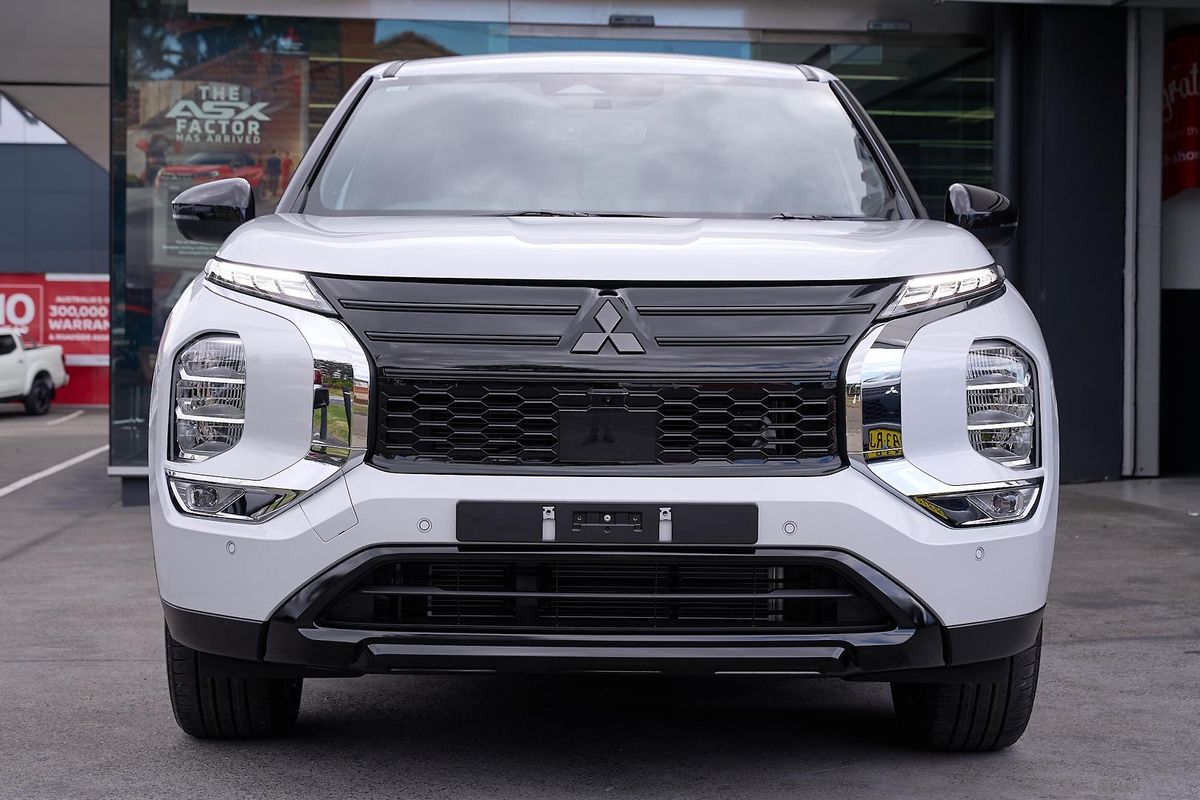 2026 Mitsubishi Outlander Black Edition ZM