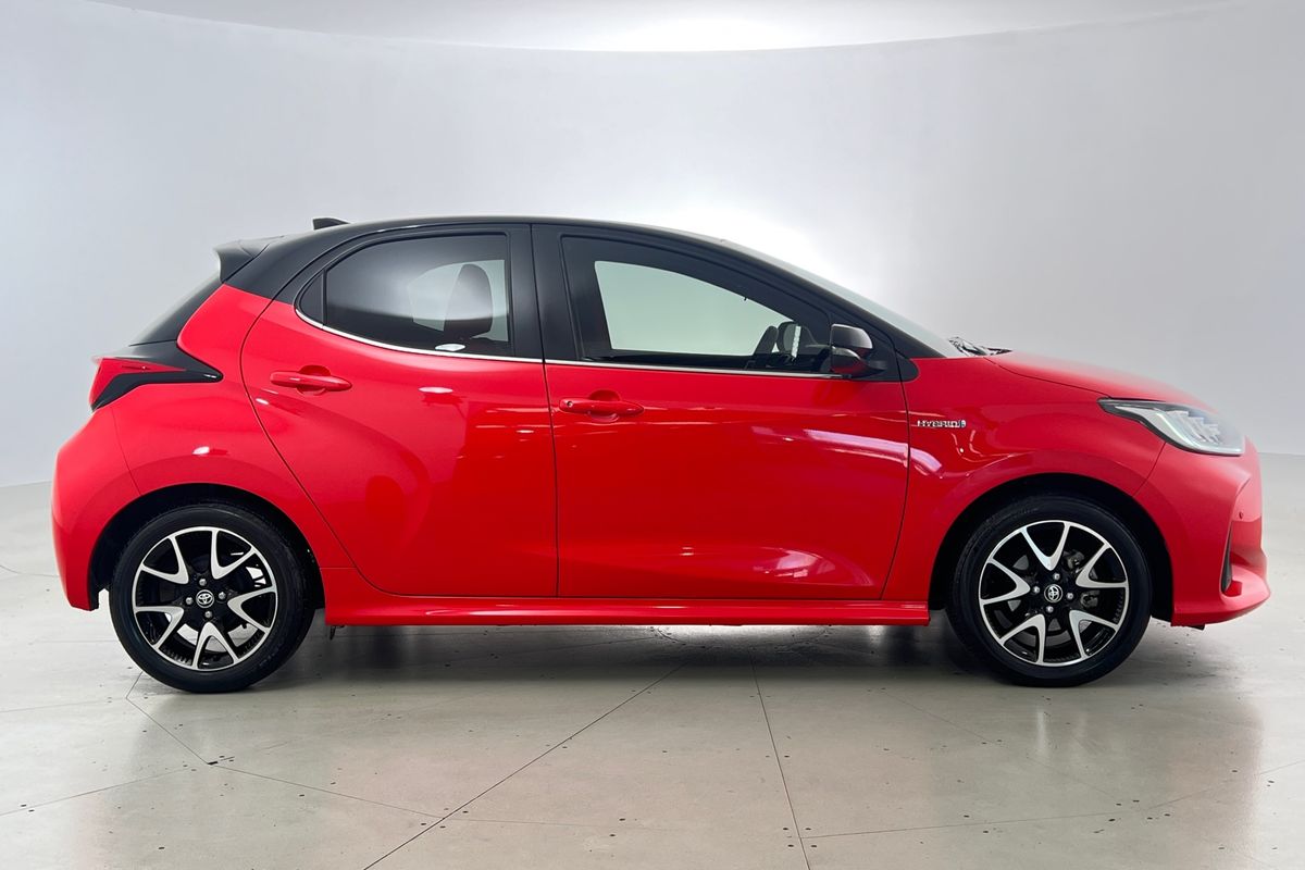 2022 Toyota Yaris ZR Hybrid MXPH10R