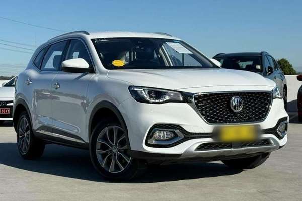 2022 MG HS Vibe SAS23