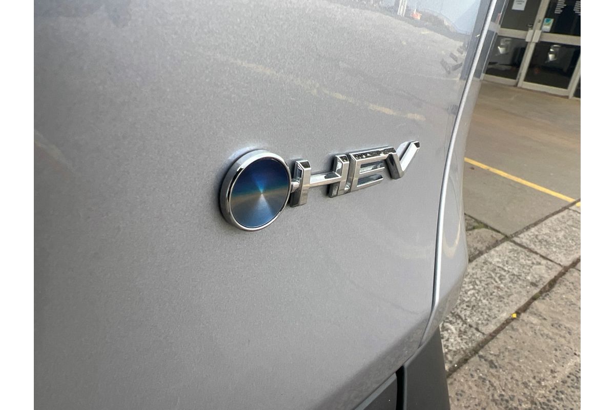 2024 Toyota RAV4 GXL AXAH52R image 6